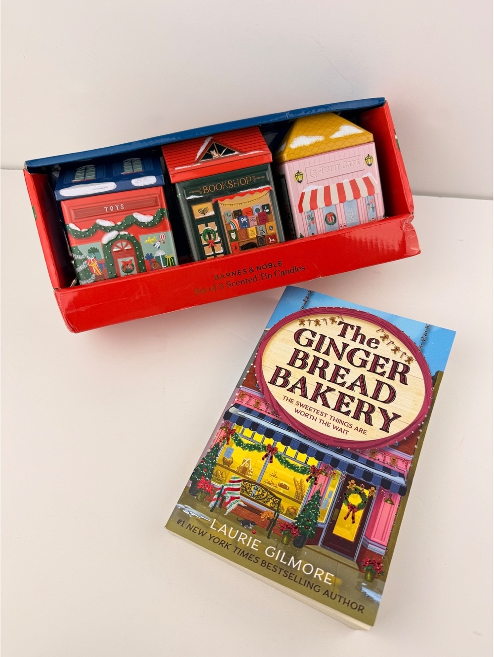 Barnes & Noble Cozy Christmas Gift Set Gingerbread Bakery Book + 3 Tin Candles